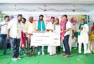 இயற்கை விவசாயிகளுக்கு விருது வழங்கிய நடிகர் சௌந்தரராஜா!
